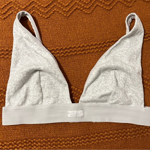 SKIMS bralette - Picture 1 of 6